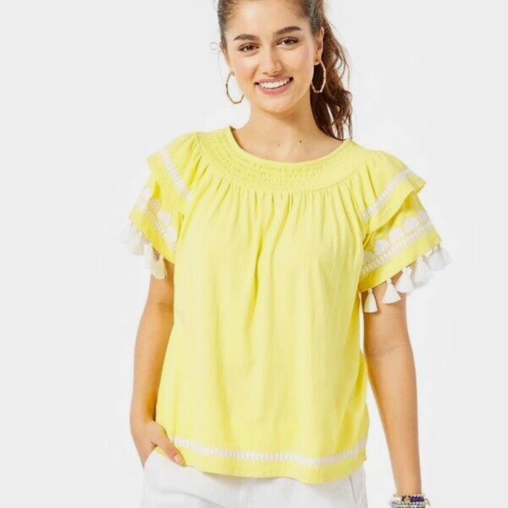 Lilly Pulitzer Nailah top in Lillys Lemon Yellow sz XS but FITS LIKE A MED